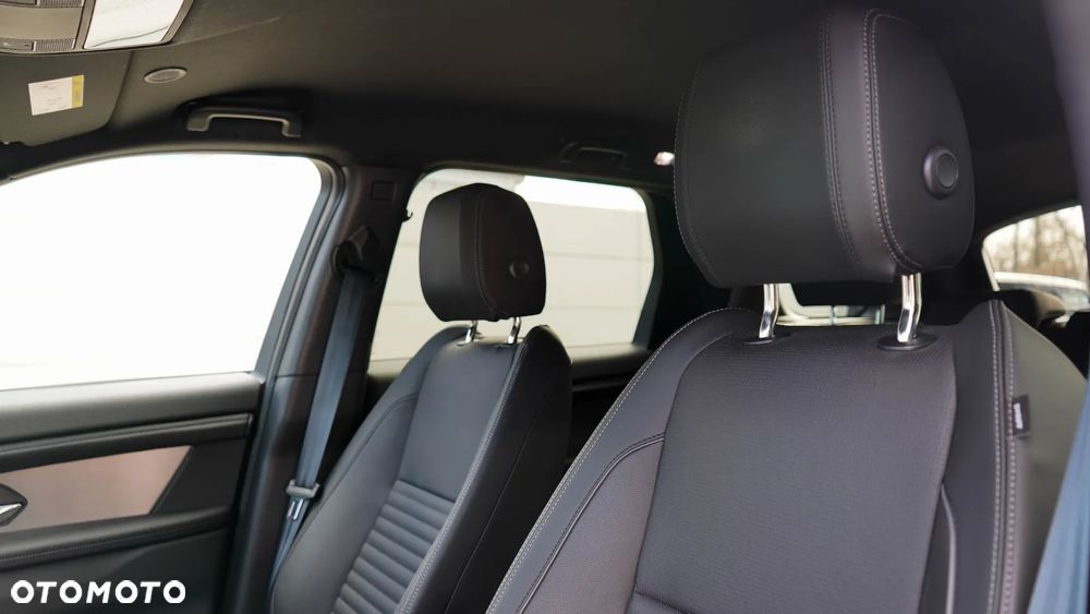 Land Rover Discovery Sport 2.0 D200 mHEV R-Dynamic SE - 20