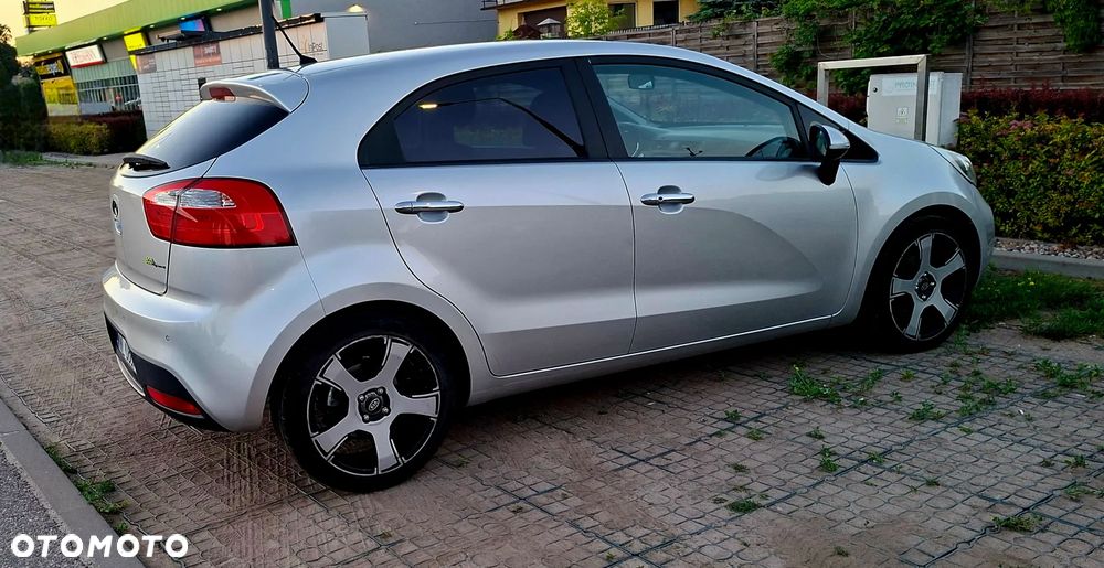 Kia Rio 1.2 XL - 19