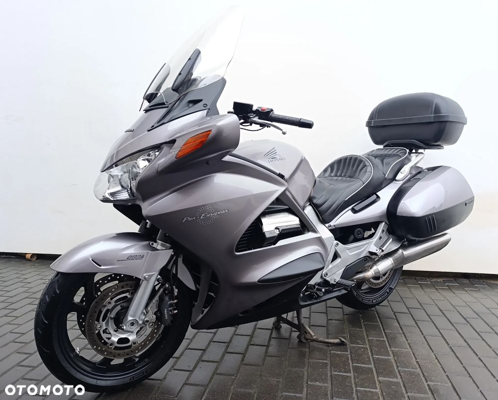 Honda ST - 3