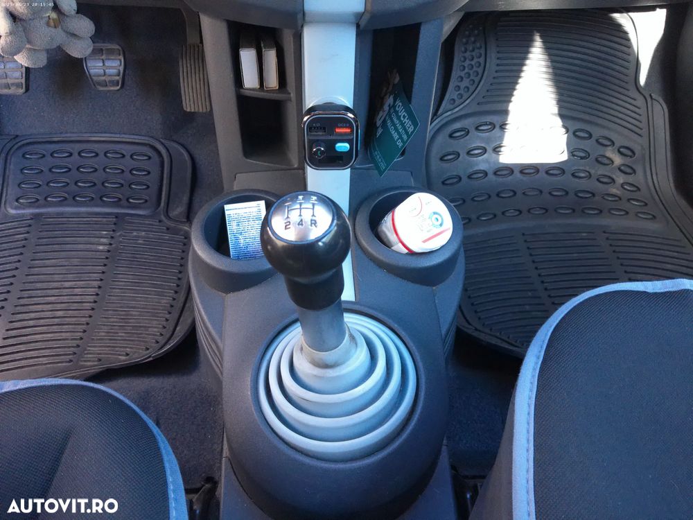 Mitsubishi Colt 1.5 Invite Edition Gold - 10