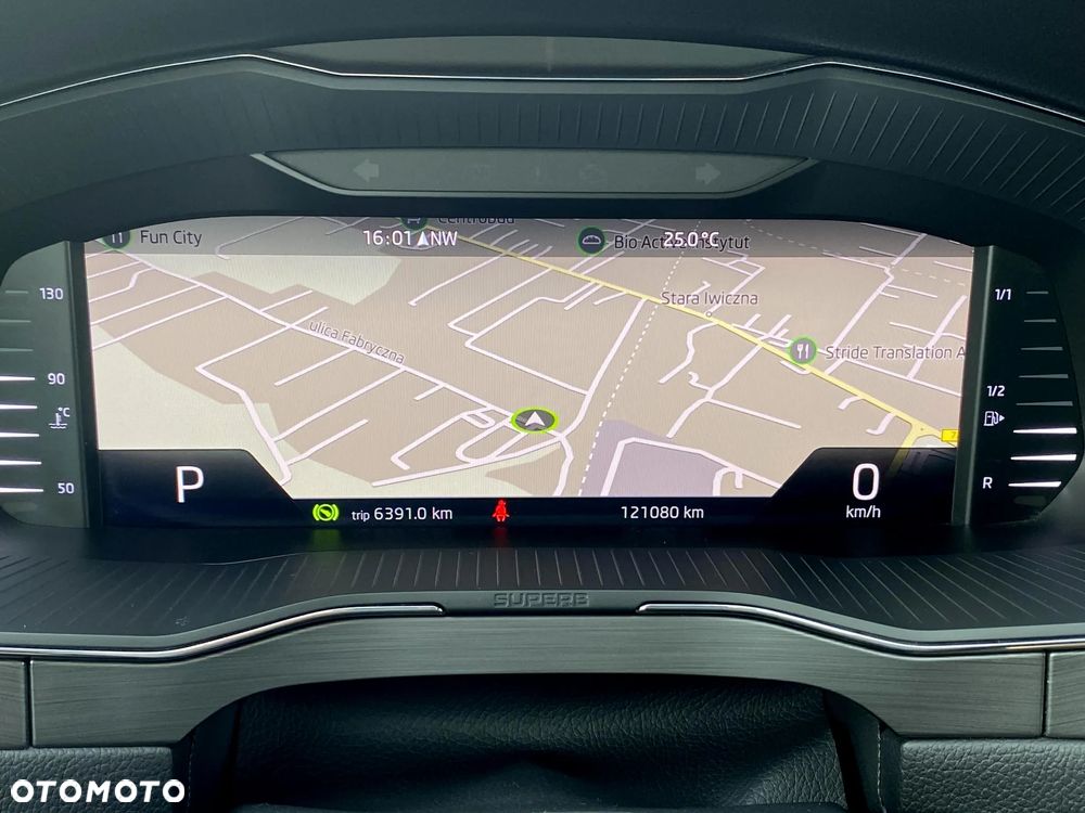 Skoda Superb 2.0 TDI SCR Style DSG - 31