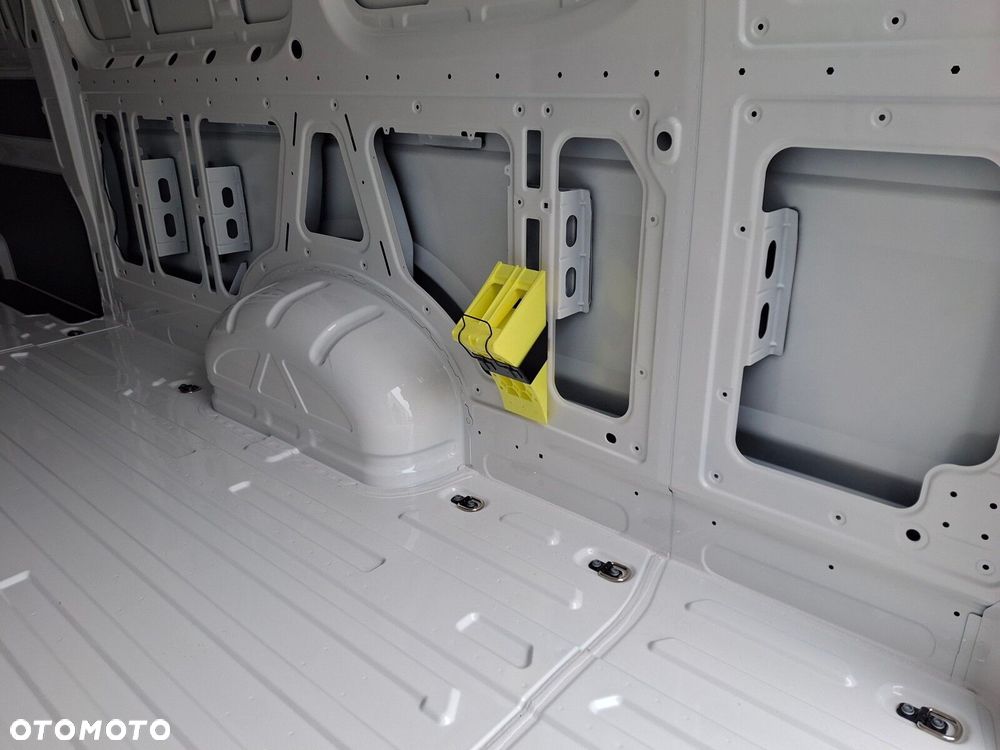 Volkswagen Crafter Crafter 35 BiTDI - 24