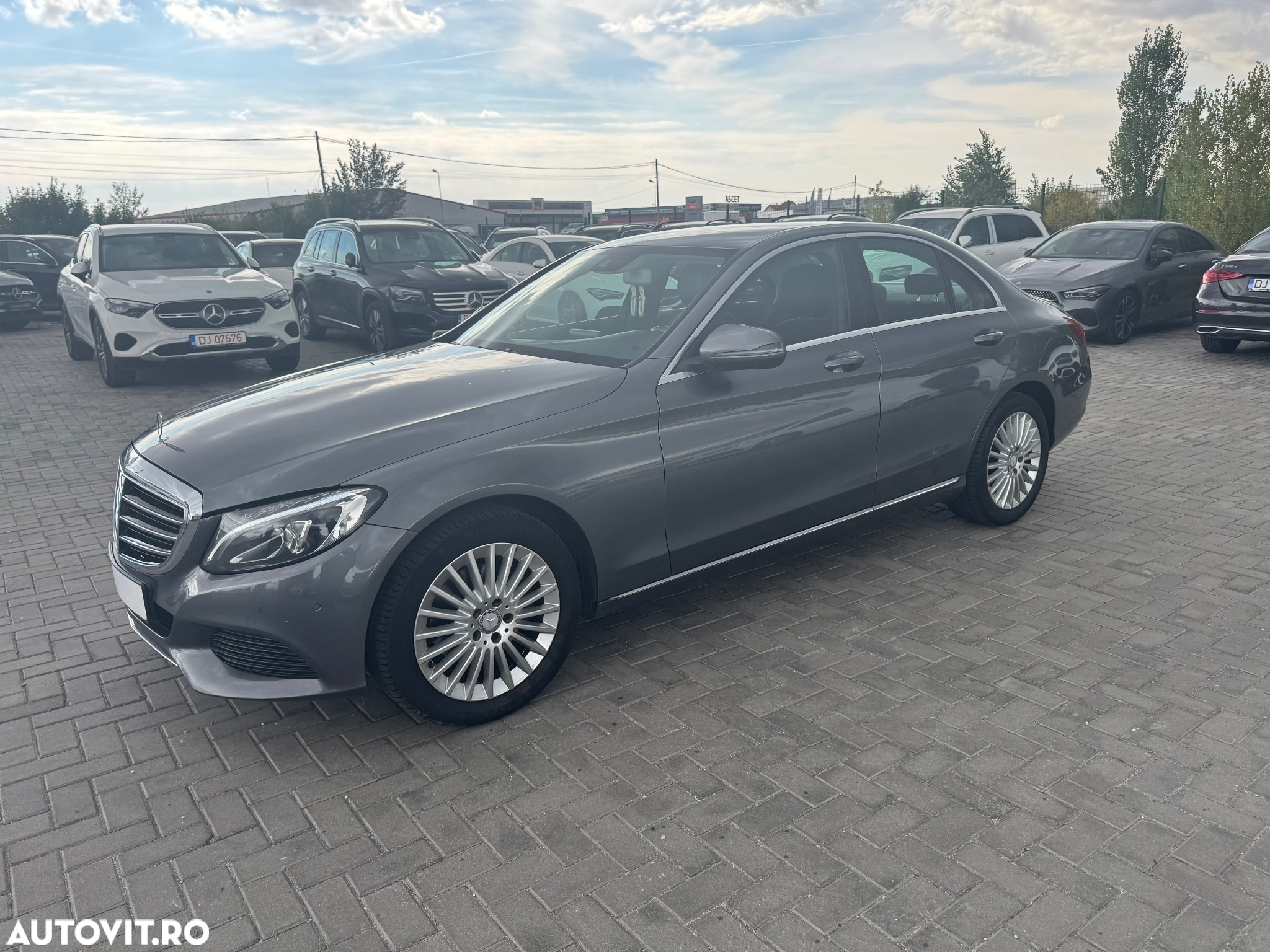 Mercedes-Benz C - 26