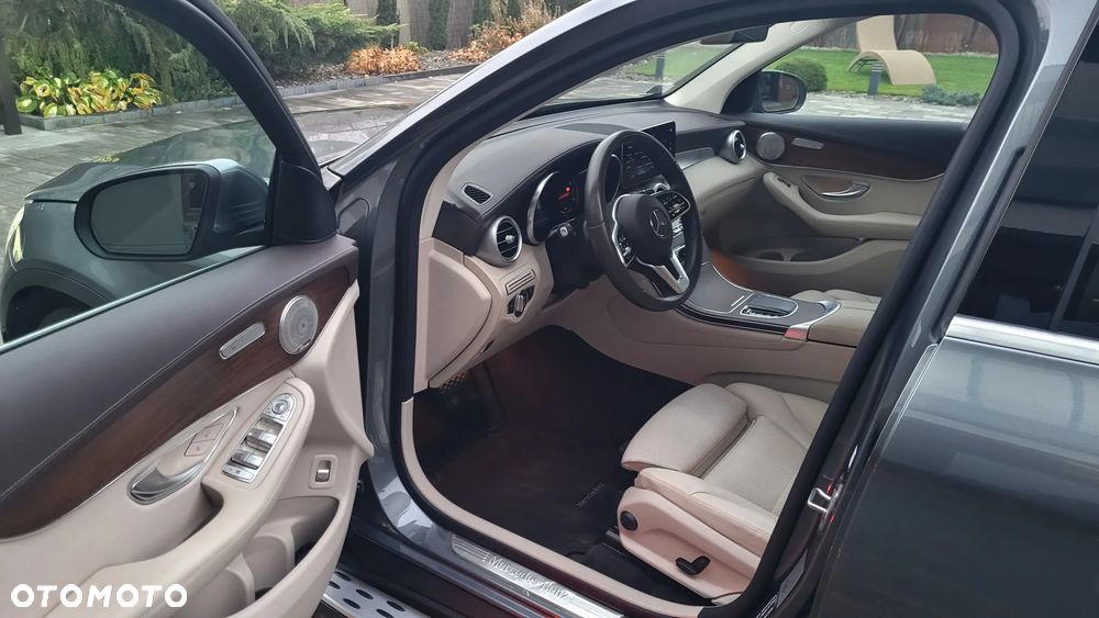 Mercedes-Benz GLC - 8