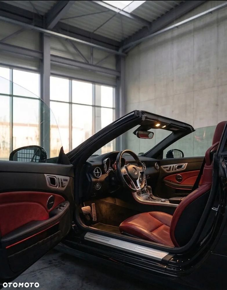 Mercedes-Benz SLK 350 (BlueEFFICIENCY) 7G-TRONIC - 13