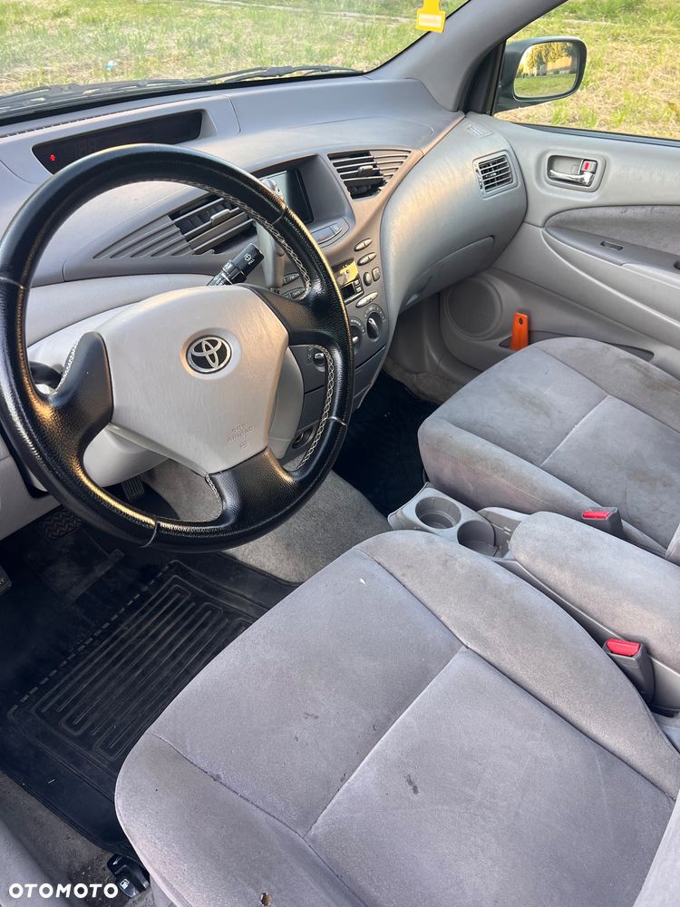 Toyota Prius - 7