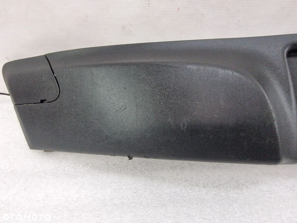 OPEL CORSA D LIFT 11-14 LISTWA ŚRODKOWA I KRATKA ZDERZAKA , NR 13286039 , NR AUKCJI KR522 - 5