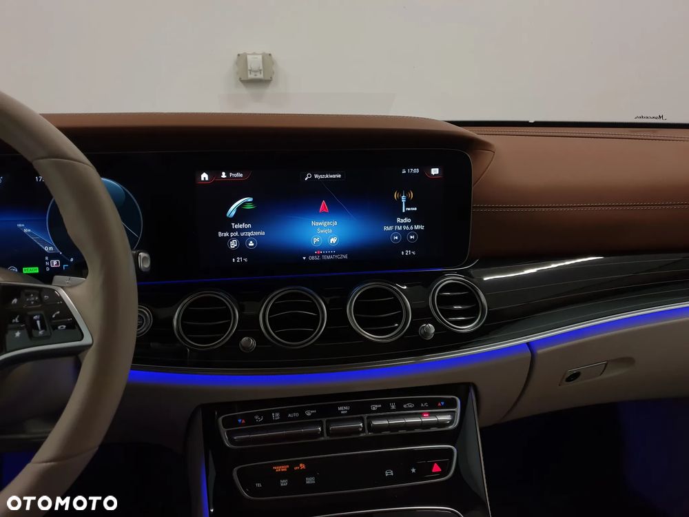 Mercedes-Benz Klasa E 300 de 4Matic 9G-TRONIC AMG Line - 12