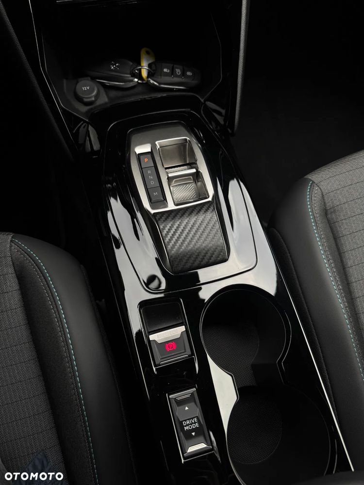 Peugeot 2008 1.2 PureTech Allure S&S EAT8 - 18