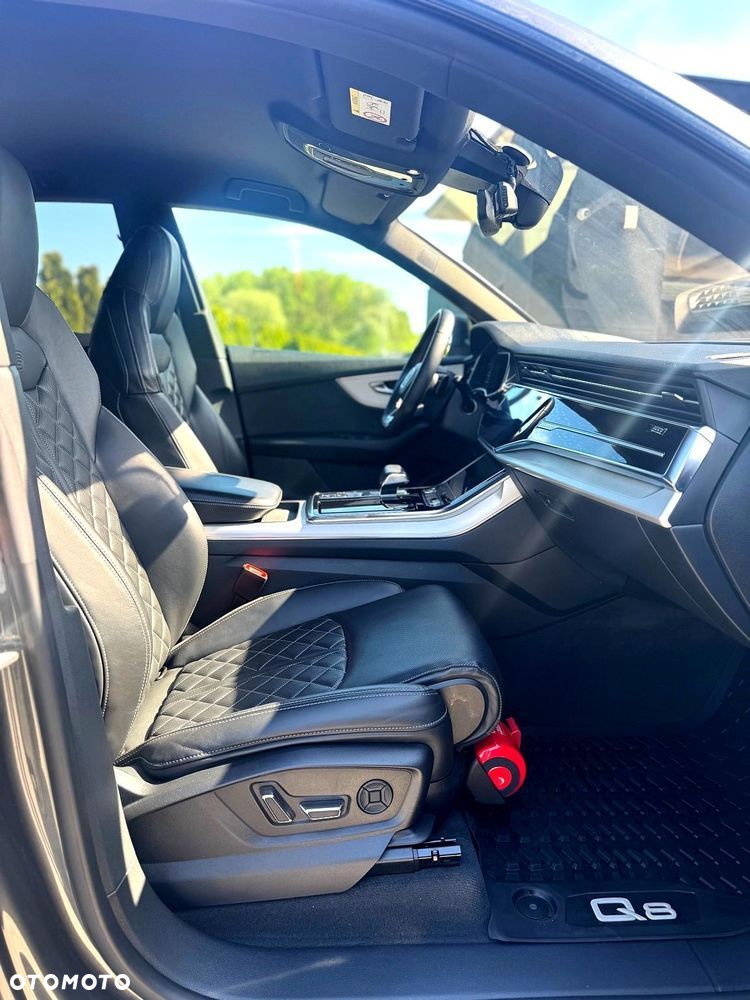 Audi Q8 - 9