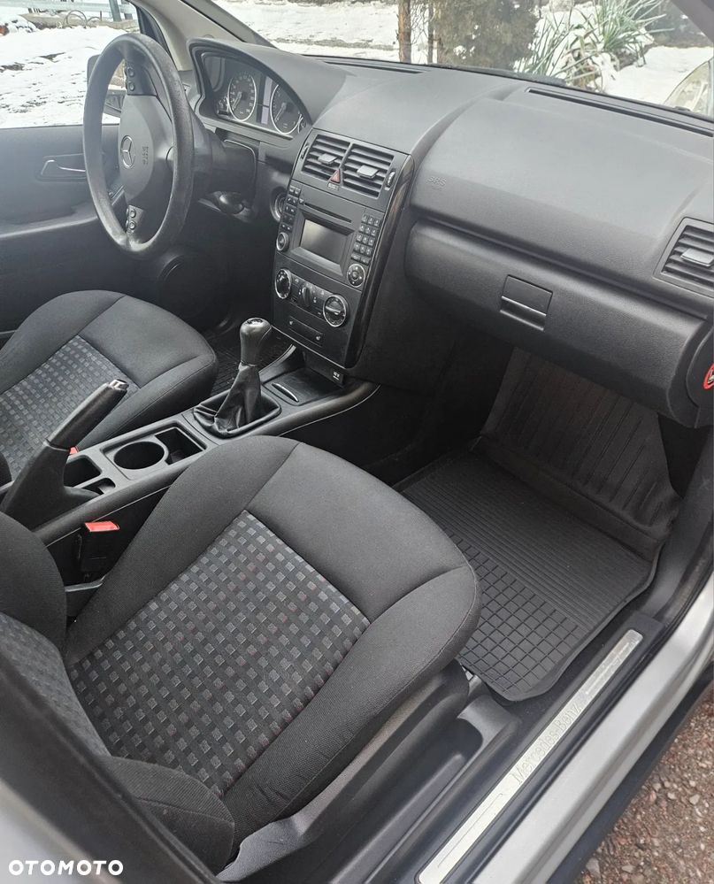 Mercedes-Benz Klasa A 150 BlueEFFICIENCY Elegance - 13