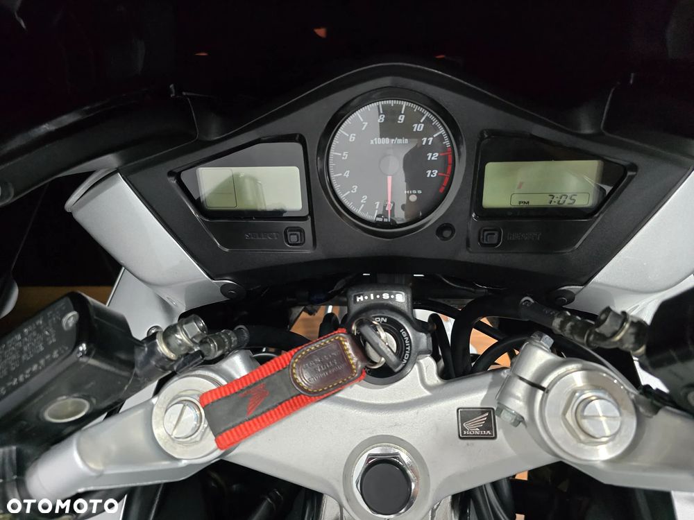 Honda VFR - 21