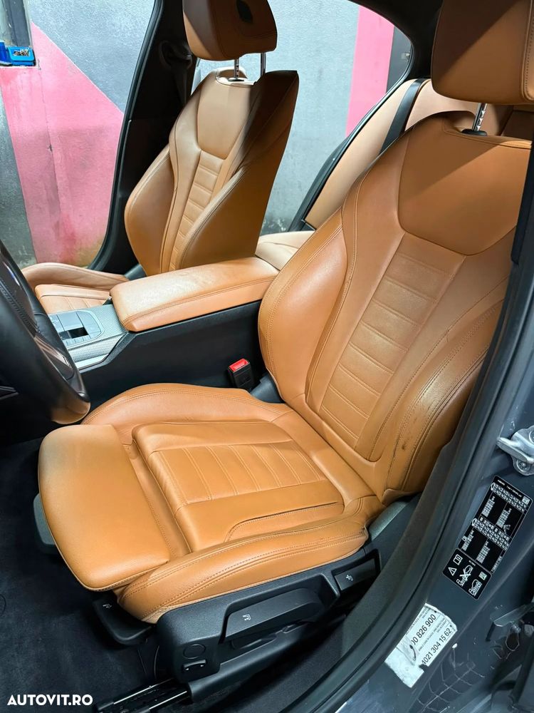 BMW Seria 3 330i xDrive AT - 21