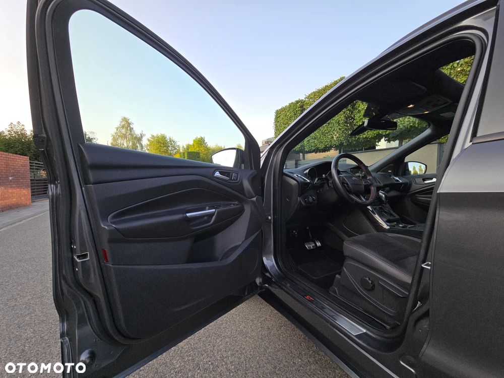 Ford Kuga 2.0 TDCi AWD ST-Line - 25