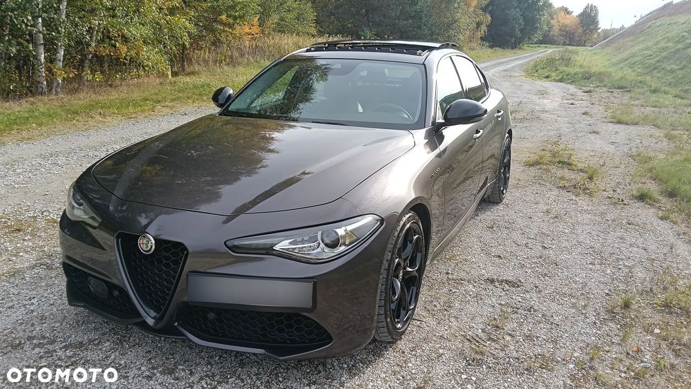 Alfa Romeo Giulia 2.0 Turbo Veloce - 12