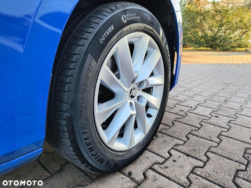 Skoda Superb 2.0 TDI SCR Ambition DSG - 9