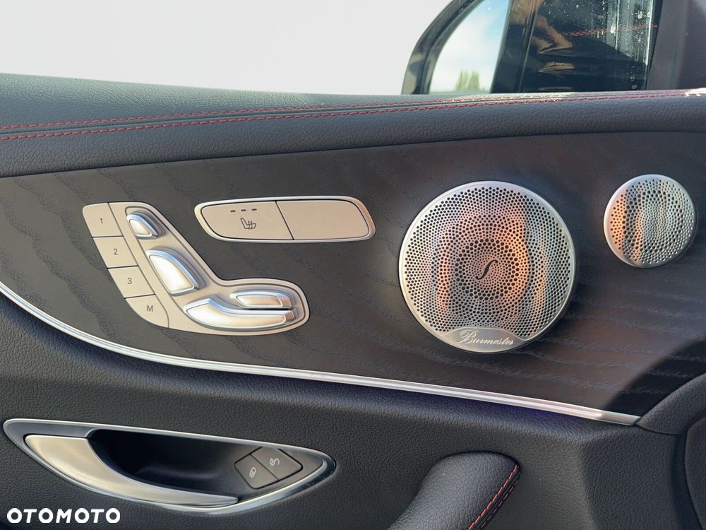 Mercedes-Benz Klasa E AMG 53 4-Matic+ 9G-TRONIC - 25
