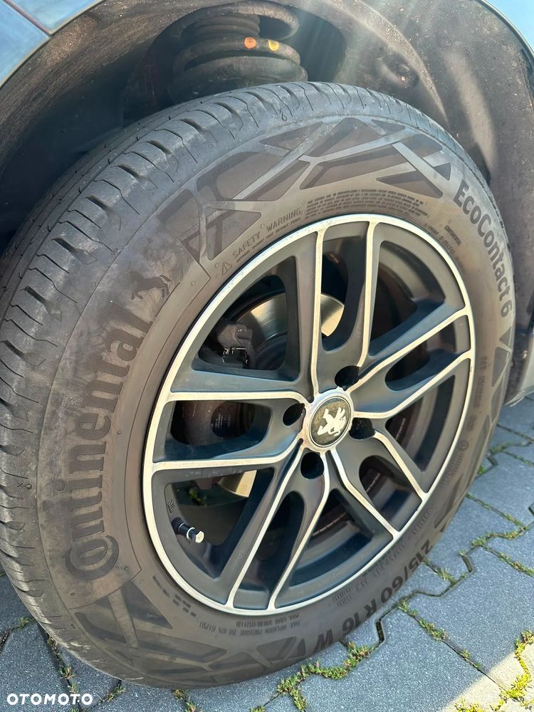 Peugeot 2008 e-HDi FAP 92 STOP & START Allure - 12