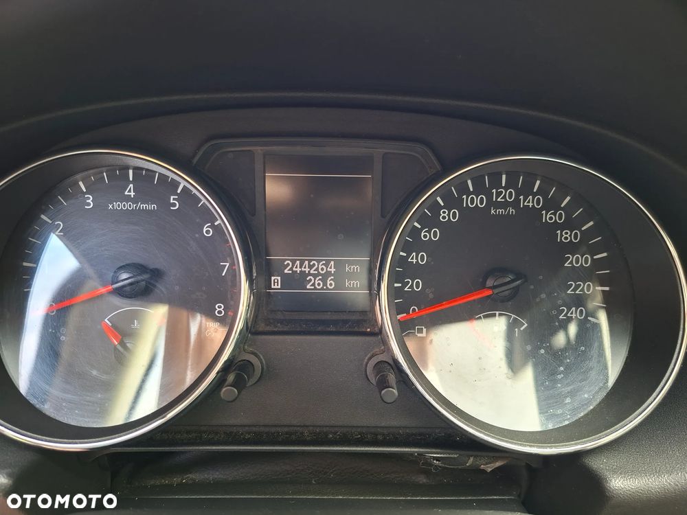 Nissan Qashqai - 11