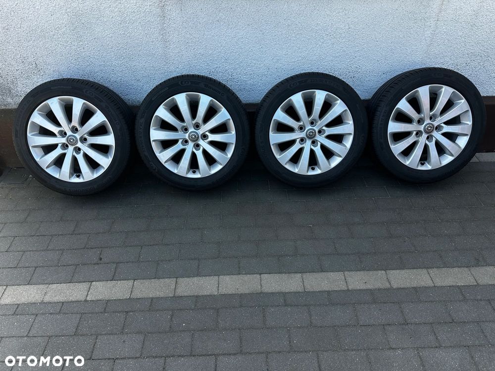 225 50 17 / 5x115 / OPEL Zafira Astra CHEVROLET / BARUM - 2