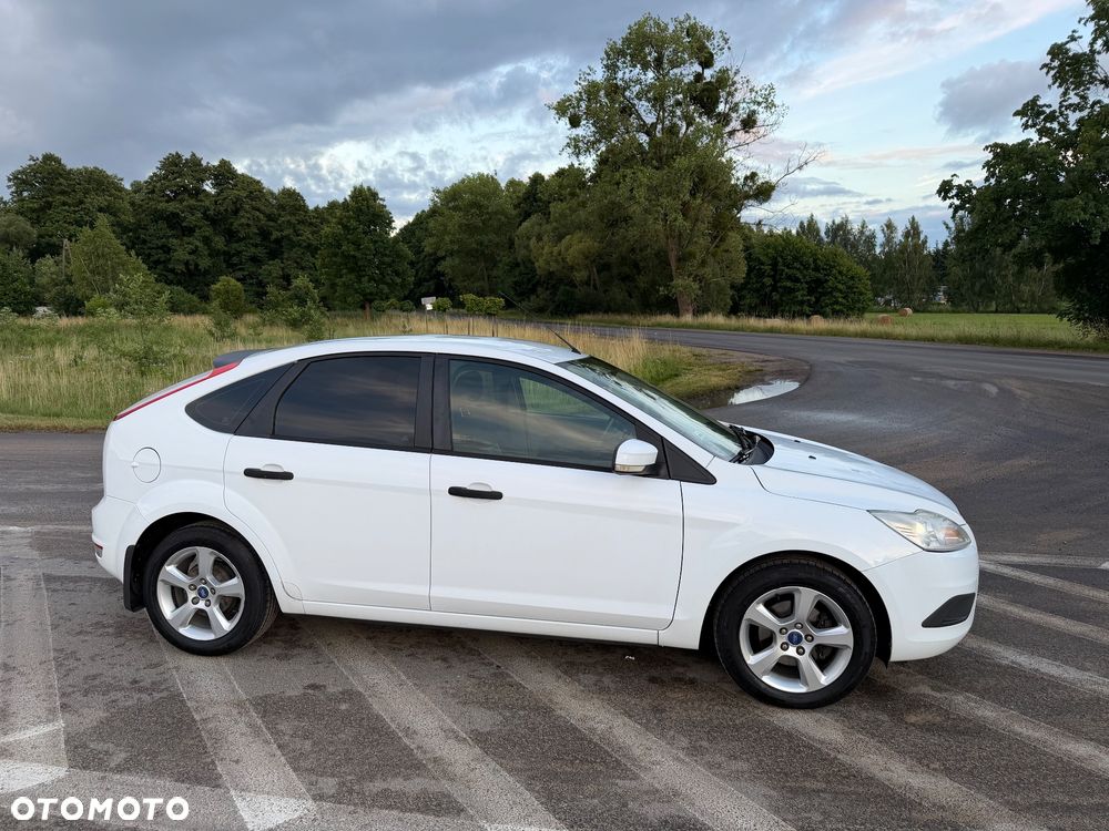 Ford Focus 1.6 Trend - 22