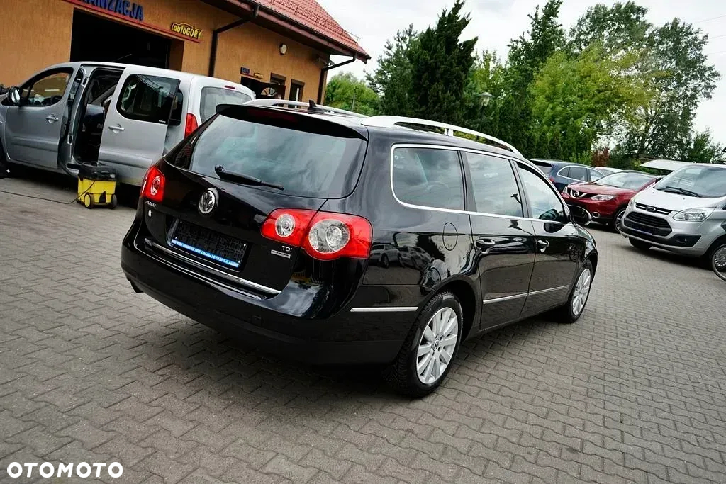 Volkswagen Passat - 9