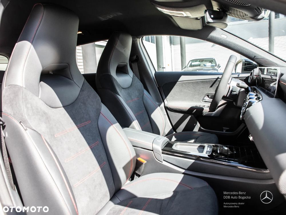 Mercedes-Benz Klasa A 250 e PHEV AMG Line 8G-DCT - 6