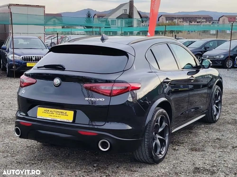 Alfa Romeo Stelvio 2.2 Diesel 16V AT8 Q4 Veloce - 18