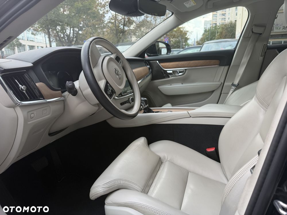 Volvo S90 - 12