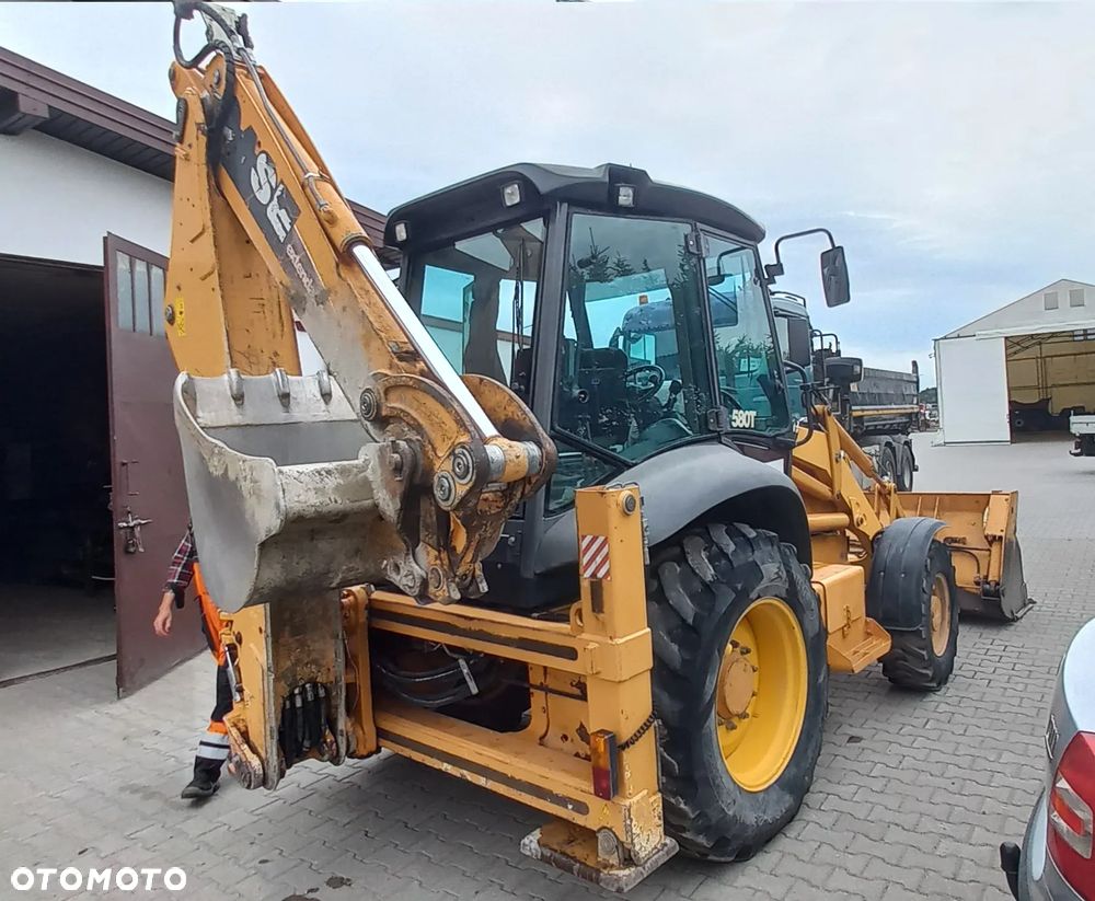 Case 580T - 4