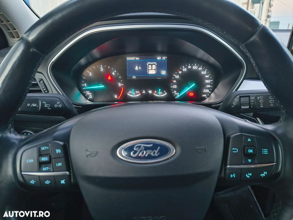 Ford Focus - 7