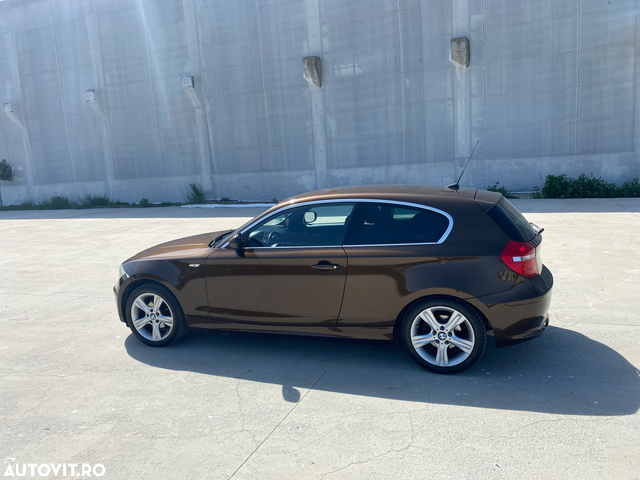 BMW Seria 1 116i - 14