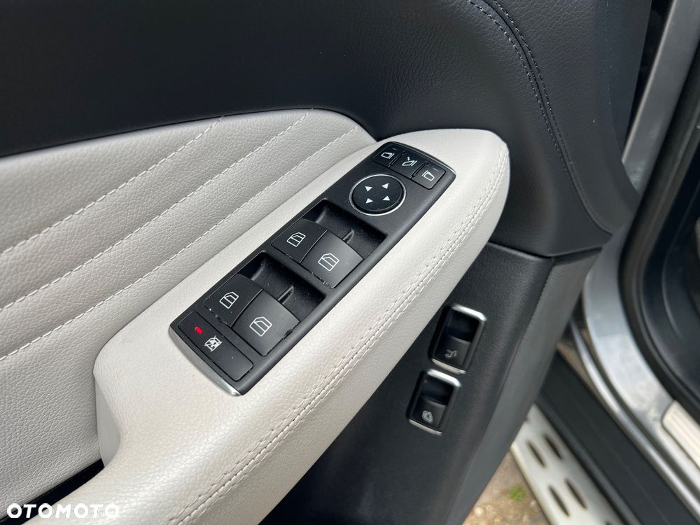 Mercedes-Benz GLE - 28