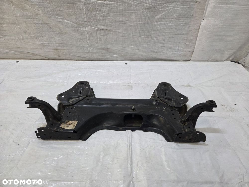 SANKI WÓZEK ZAWIESZENIA PRZÓD TRAWERS OPEL CORSA F - 2