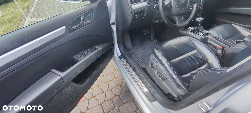 Skoda Superb 2.0 TDI DSG Ambition - 4