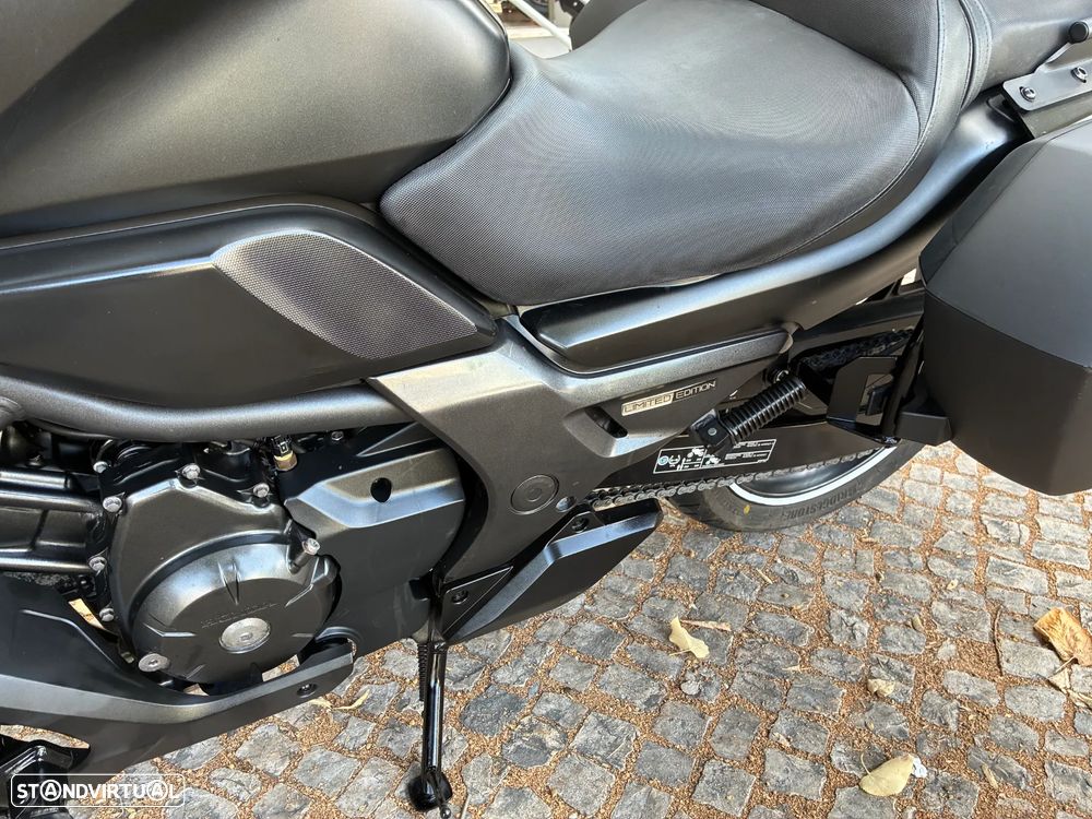 Honda CTX 700 IA - 11