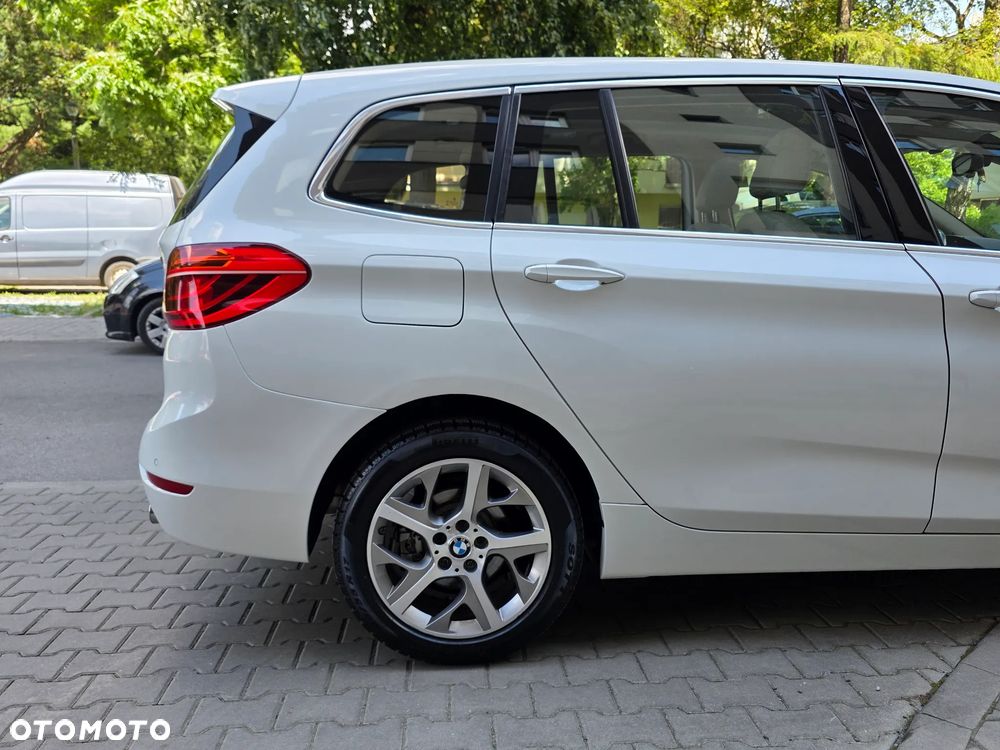 BMW Seria 2 220i Luxury Line - 14