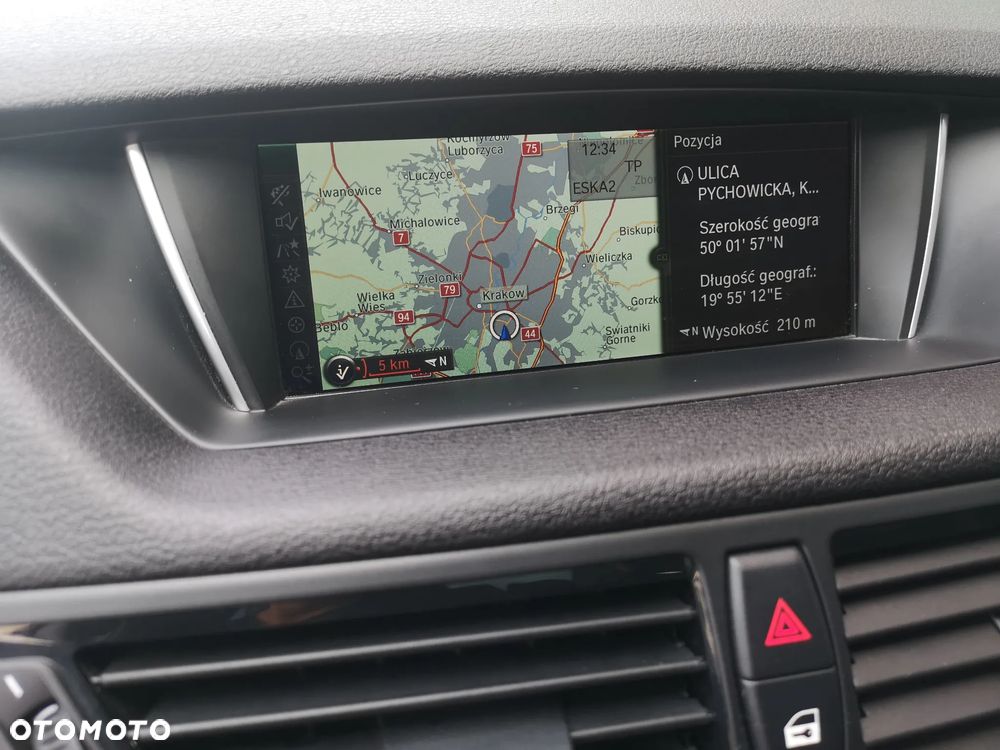 BMW X1 xDrive20i Sport Line - 23