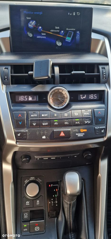 Lexus NX 300h Elite AWD - 5