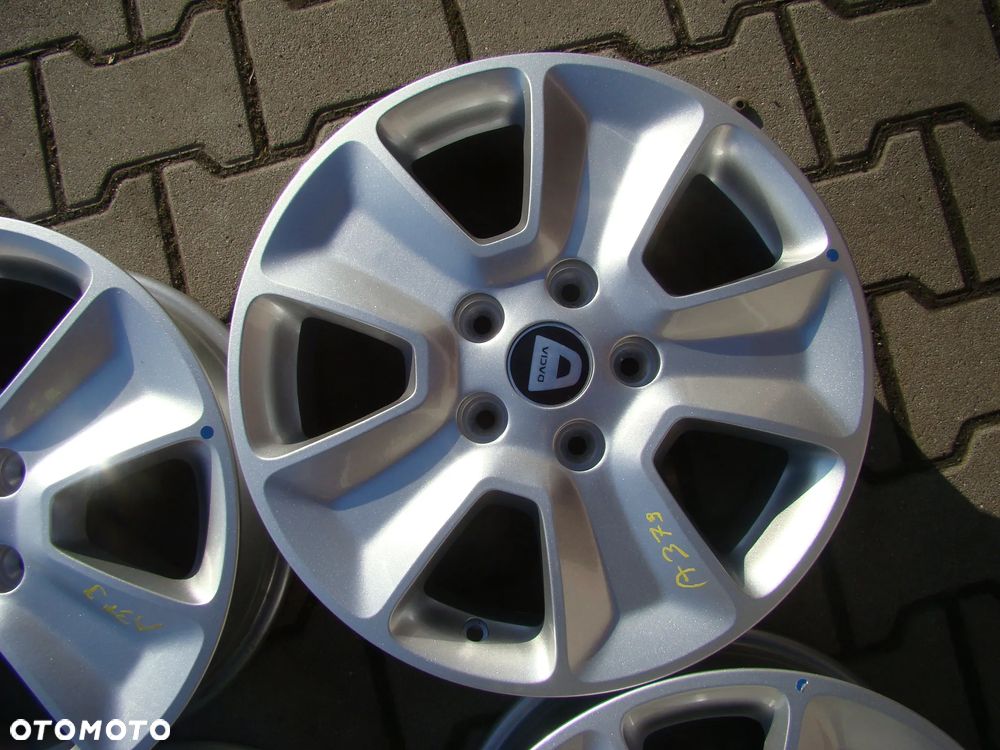 a379 5x114,3 Dacia Duster 6,5Jx16 niemontowane - 3