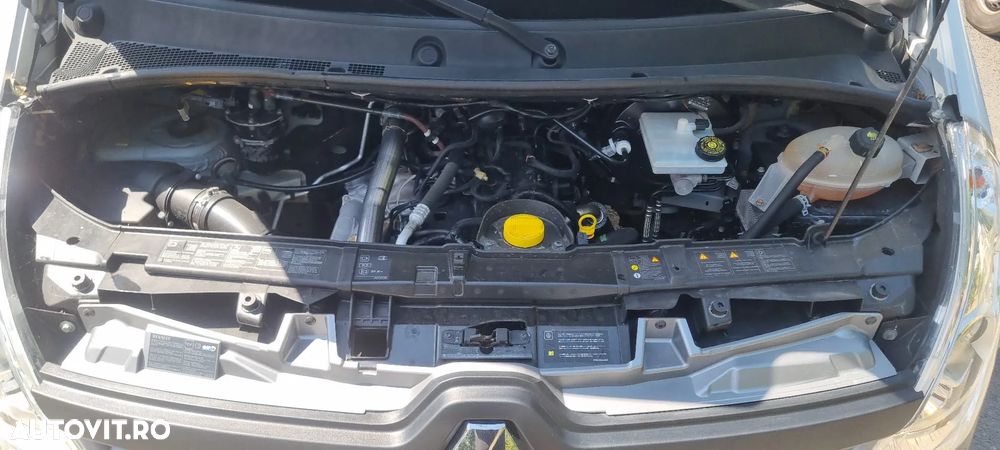 Renault Master III - 24