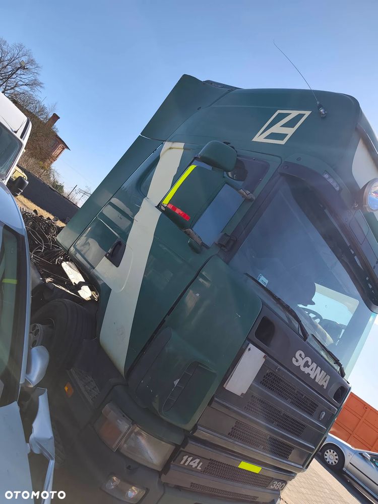 SCANIA R114 na części z 2002 r. silnik skrzynia koło chłodnica lampa szyba drzwi itp - 3