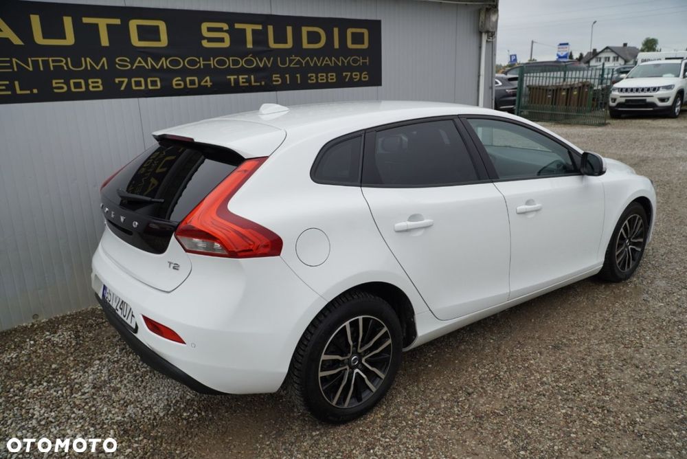Volvo V40 T2 Geartronic Momentum - 3