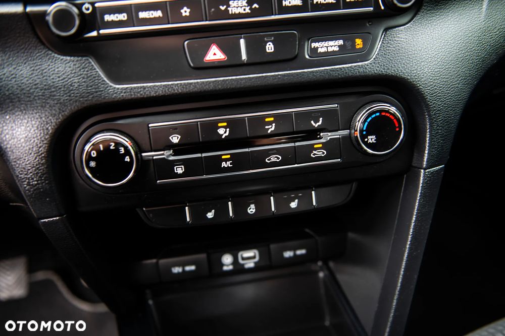 Kia Ceed 1.4 Business Line - 26