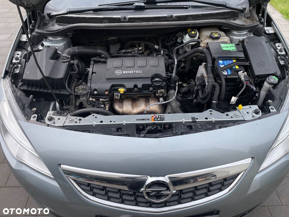 Opel Astra 1.4 ecoFLEX - 13