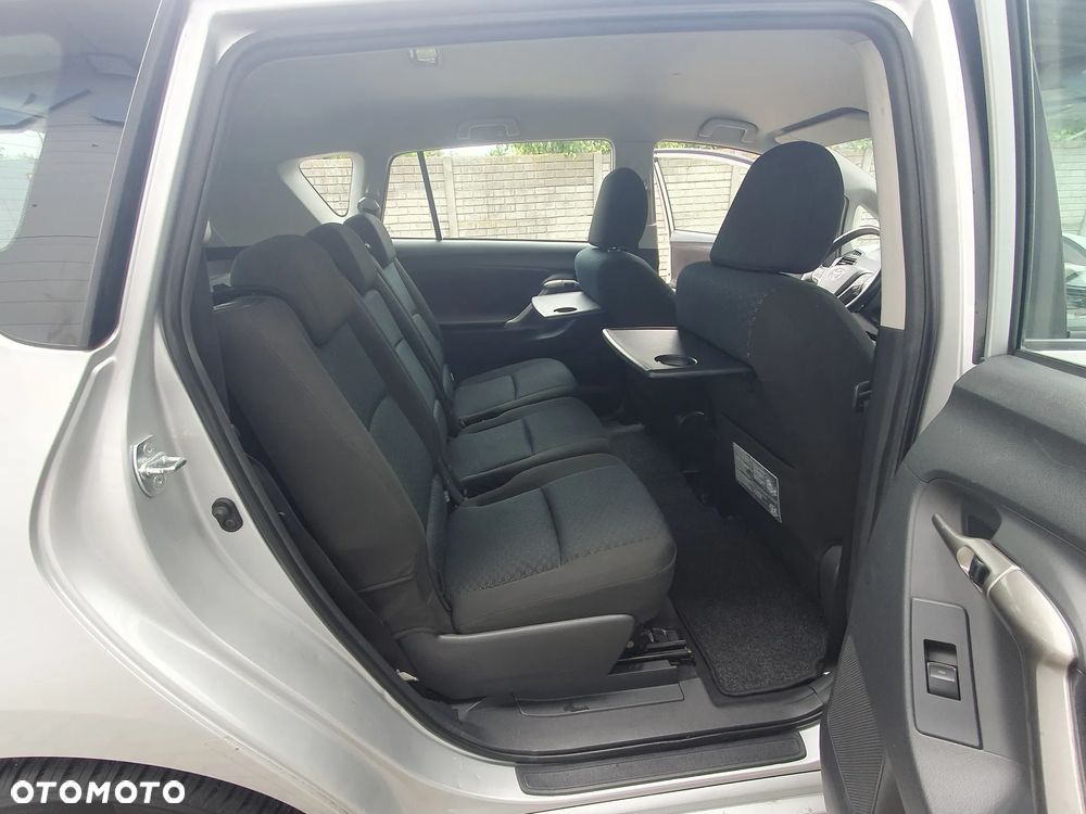 Toyota Verso - 31