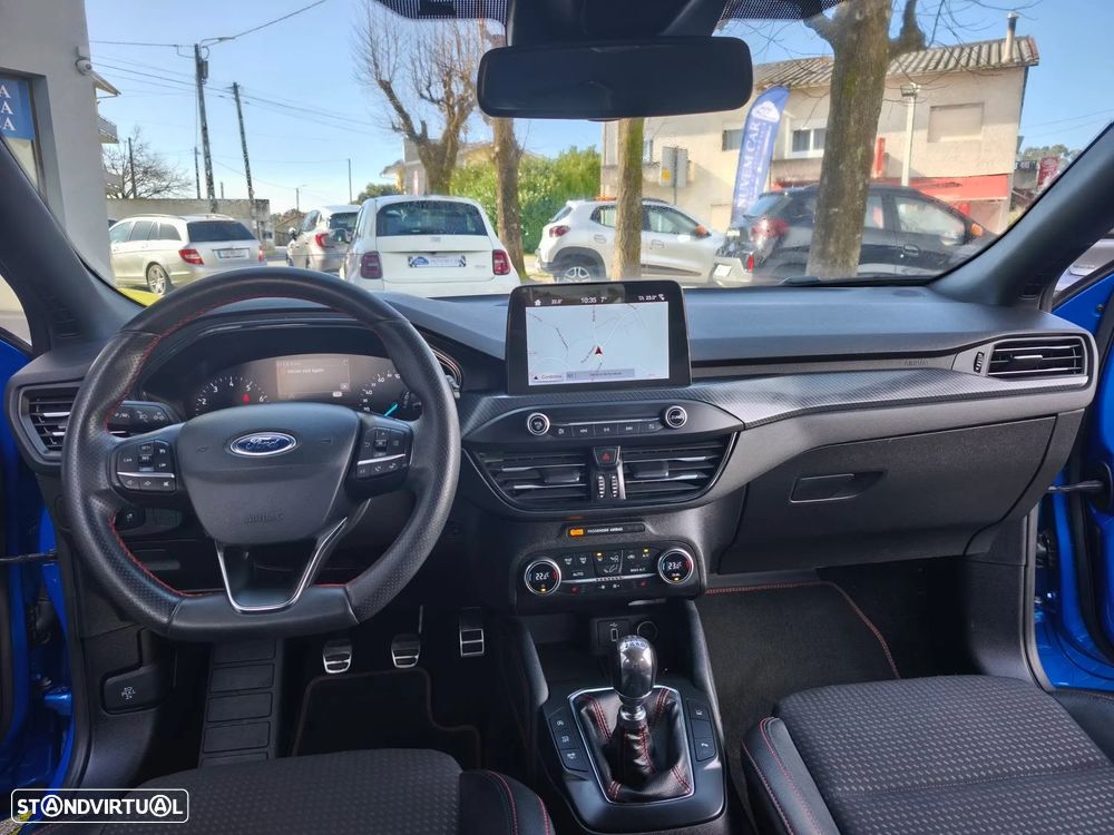 Ford Focus 1.0 EcoBoost S&S ST-LINE DESIGN - 22