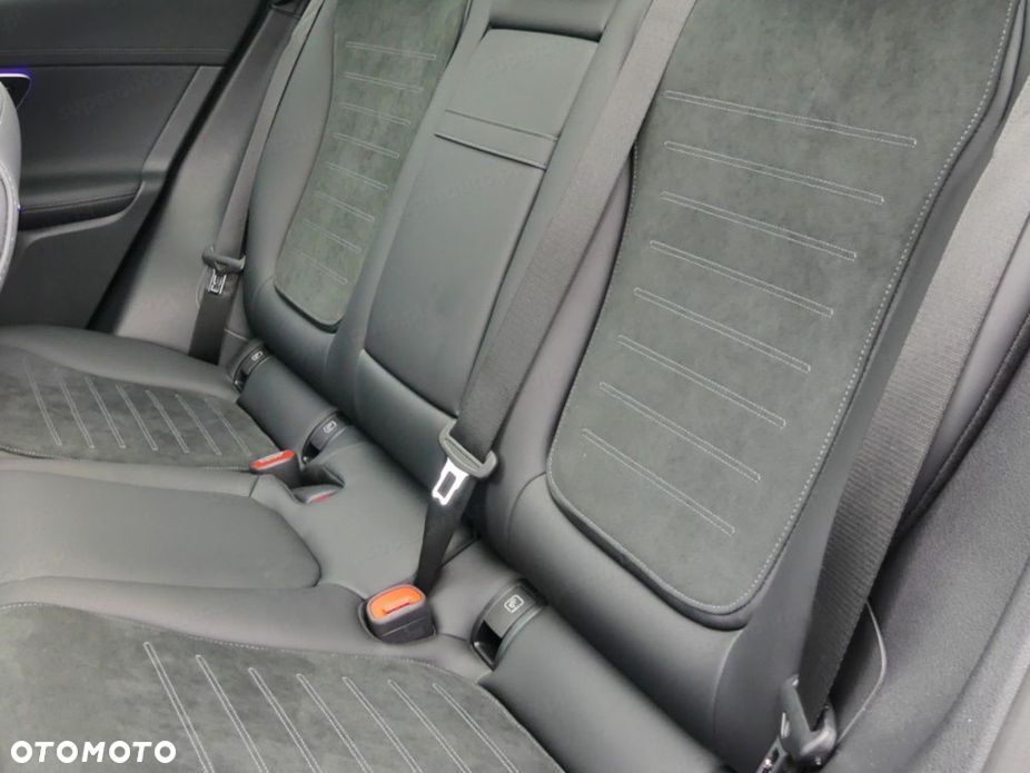 Mercedes-Benz GLC - 15