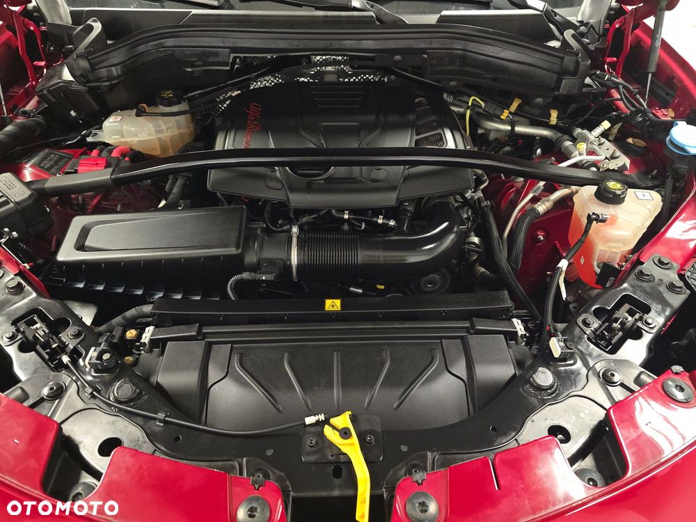 Alfa Romeo Stelvio 2.0 Turbo 16V AT8-Q4 Veloce - 14