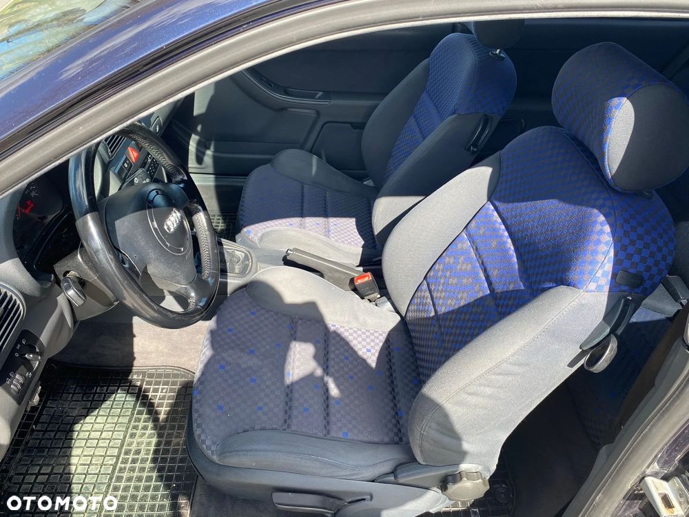 Audi A3 3-drzwiowe - 8